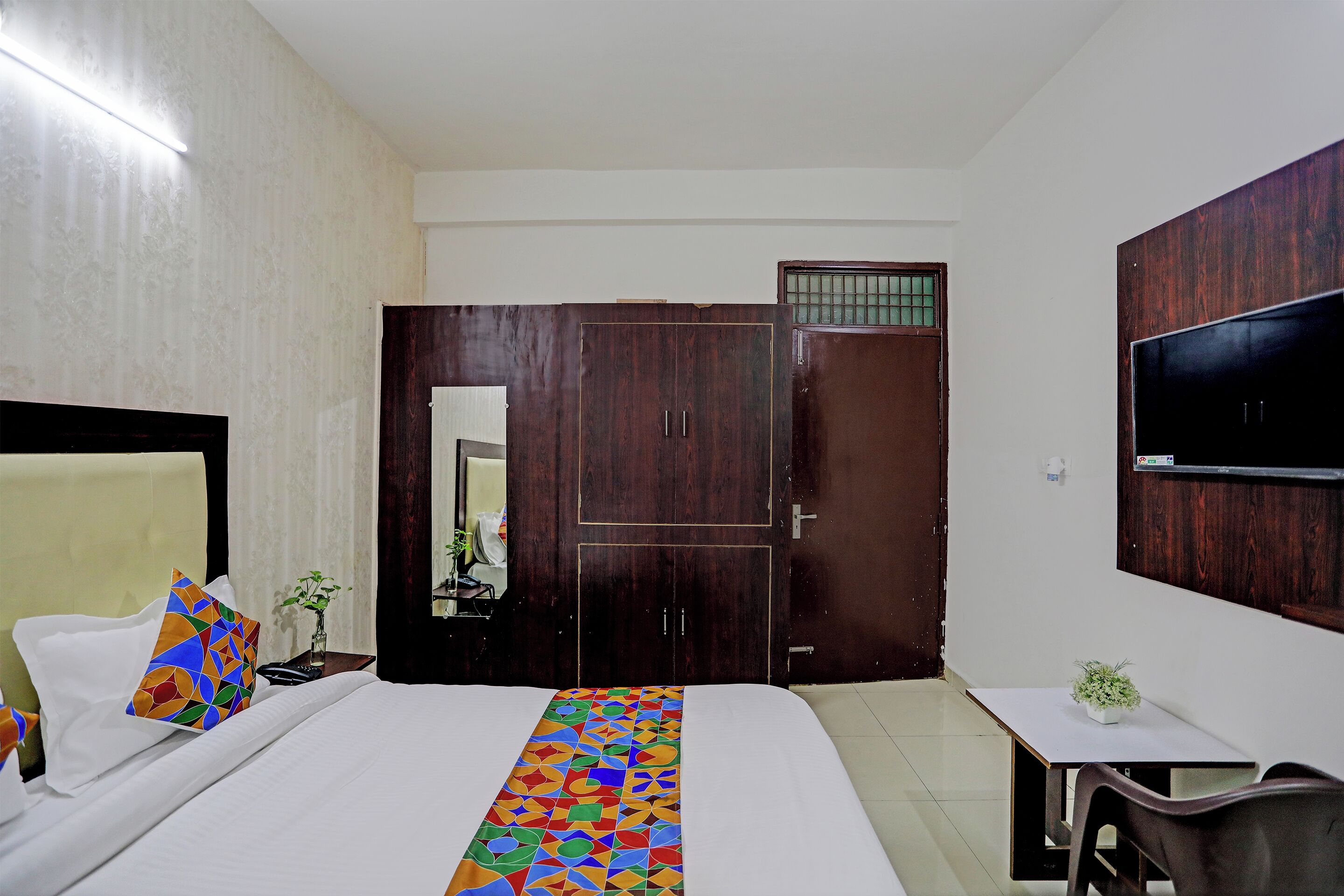 Photo - Shree Hotel