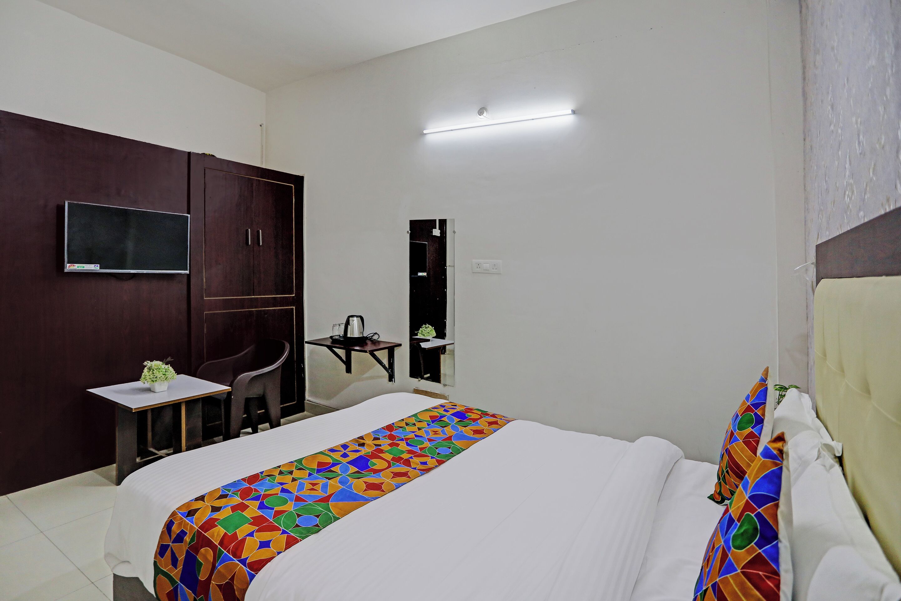 Photo - Shree Hotel