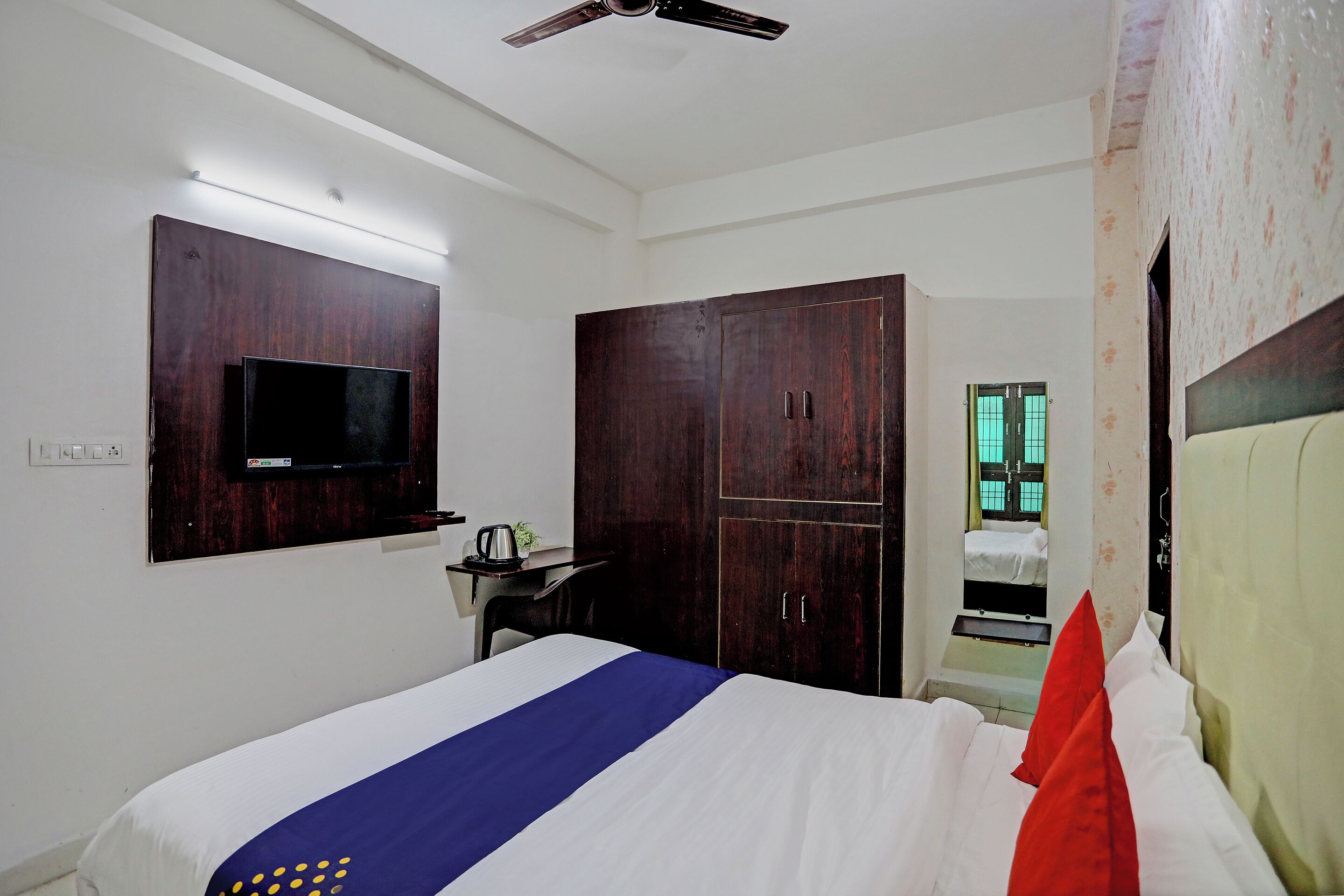 Photo - Shree Hotel