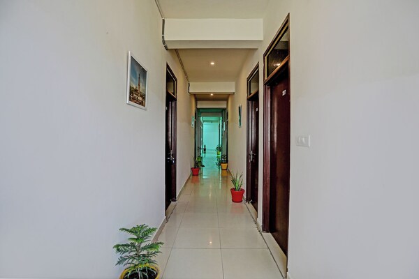 Shree Hotel - Lucknow