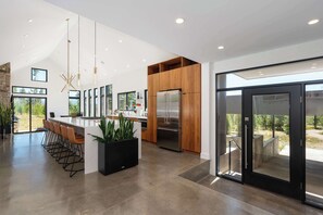 Fridge, microwave, oven, stovetop - Mountain Modern Villa- Comfort and Space for All- Top of the Hill! (Tabernash)