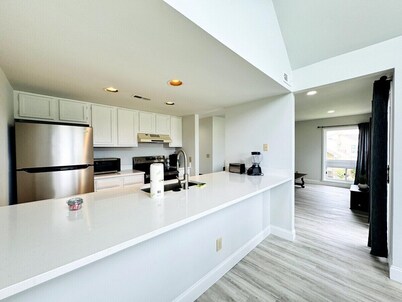 Bay Tree beautiful 1BR apartment