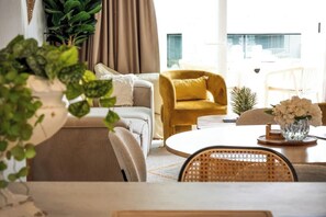 Image sans description, 2 de 77, bouton