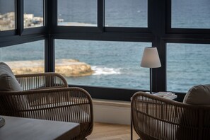 Interior - QUI | Modern Seafront Apartment | Sea Views & Balconies (Tas-Sliema)