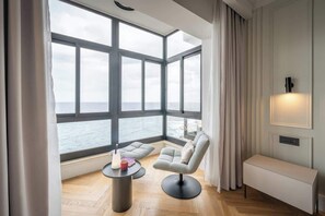 Imagen sin descripción, 3 de 55, botón