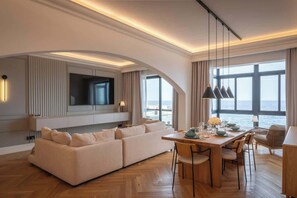 Imagen sin descripción, 5 de 55, botón