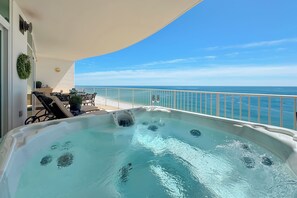 Bain à remous extérieur