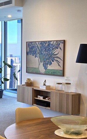 Interior - Southbank City Luxe | Modern 2-Bedroom (Southbank)