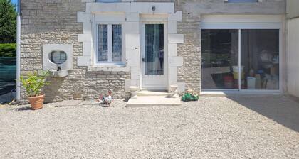 La Cadole House surrounded by a vineyard. Panoramic trails.