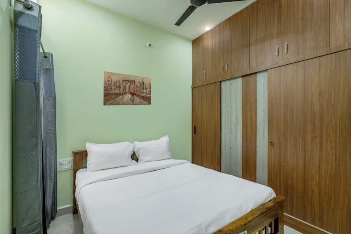 Deluxe Room, City View | Soundproofing, free WiFi
