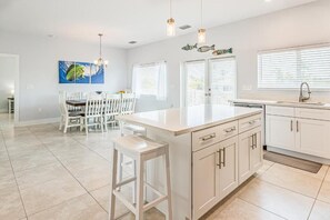 Fridge, microwave, oven, stovetop - Blue Bungalow New Listing Canal Front Dock Pool (Marathon)