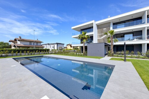 MGH Luxury - Palms Residence Sirmione N2