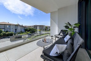 Outdoor dining - MGH Luxury - Palms Residence Sirmione N2 (Sirmione)