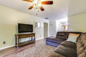 Apartment (2 Bedrooms) | Bahagian dalam