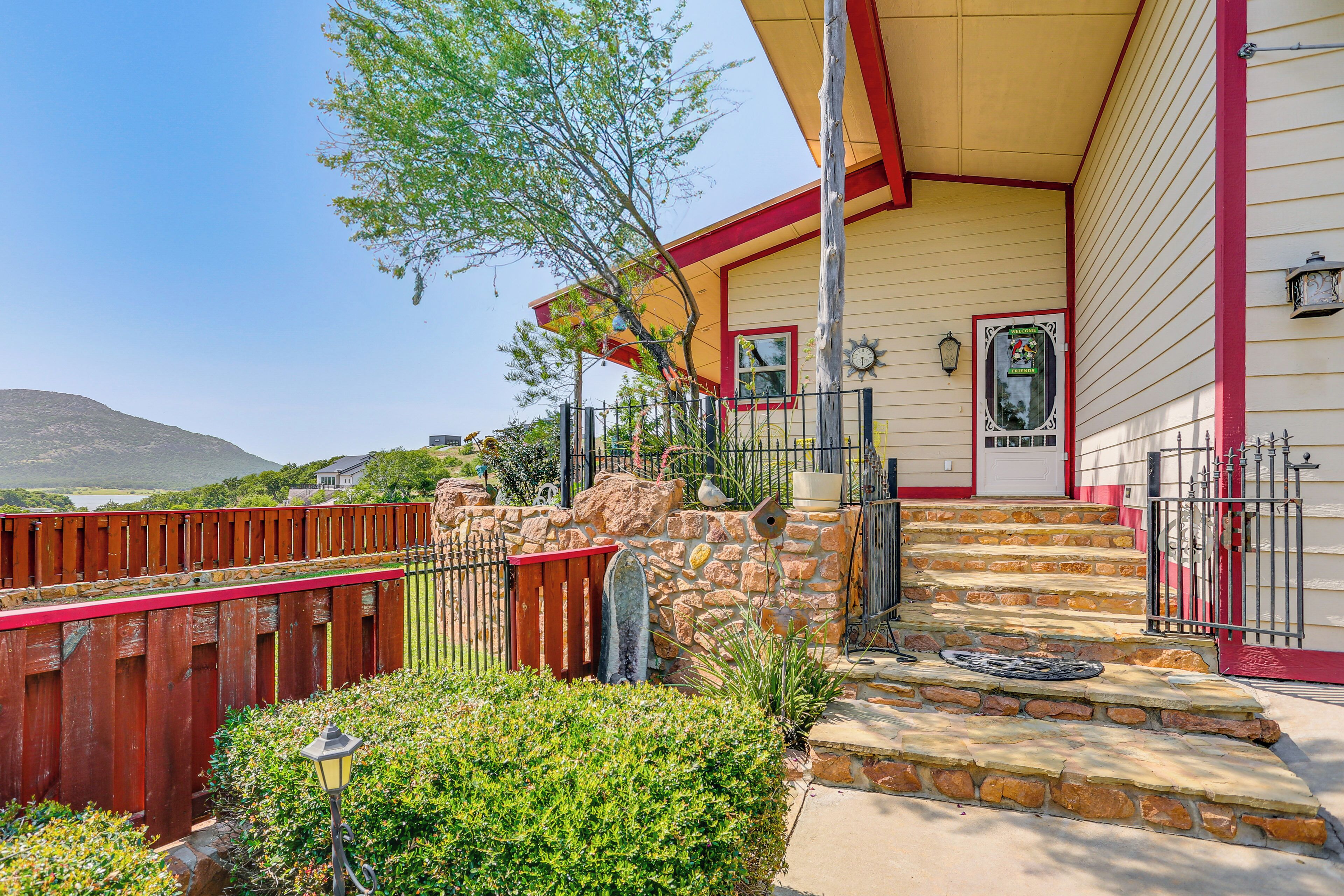 Cottage (2 Bedrooms) | Interior