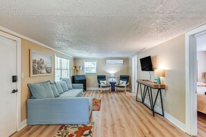 House (1 Bedroom) | Interior