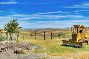 Interior - Quiet Lewiston Vacation Rental w/ Scenic Views! (Lewiston)