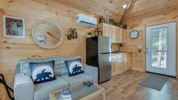 Apartment (0 Bedroom) | Interior