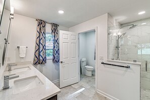 House (3 Bedrooms) | Interior - Charming Pinehurst Getaway w/ Golf Course View! (Pinehurst)