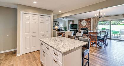 Charming Pinehurst Getaway w/ Golf Course View!