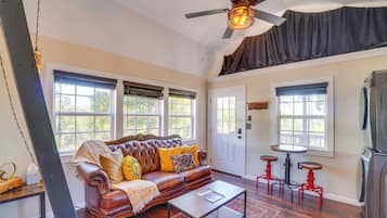 House (1 Bedroom) | Front of property