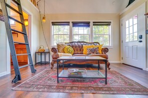 House (1 Bedroom) | Interior