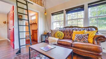 House (1 Bedroom) | Interior