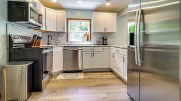 Rumah (2 Bedrooms) | Interior