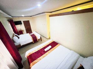 Deluxe Double or Twin Room - Sky Park Lounge (Nairobi)
