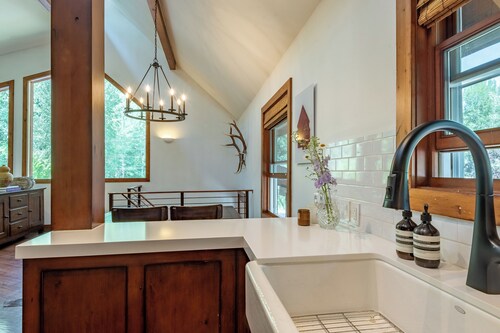 Sabala 380A -  Classy Ketchum Townhome