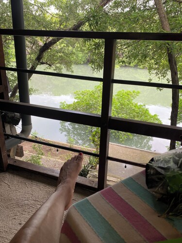 Beautiful 5-bedroom lodge in Cuajiniquil with WiFi and Spa facial & body