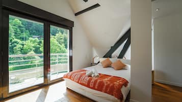3 habitaciones, cuna de viaje, wifi y ropa de cama