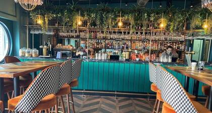 Tattershall Lakes Luxury Hot Tub Retreat