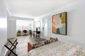 1 habitación, tabla de planchar con plancha, wifi y ropa de cama 