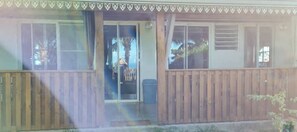 Exterior detail - AU TI Bonheur D'en O' T3-1 (L'Étang-Salé)