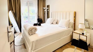 Apartment, 2 Bedrooms, City View