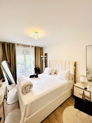Apartment, 2 Bedrooms, City View