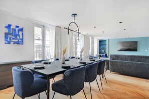 Superior Apartment | Living area