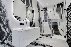 Family Apartment | Bathroom - Résidence Paris Havre (Paris)