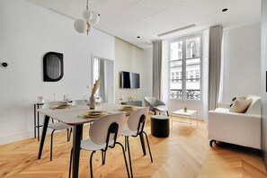 Comfort Apartment | Living area - Résidence Paris Havre (Paris)