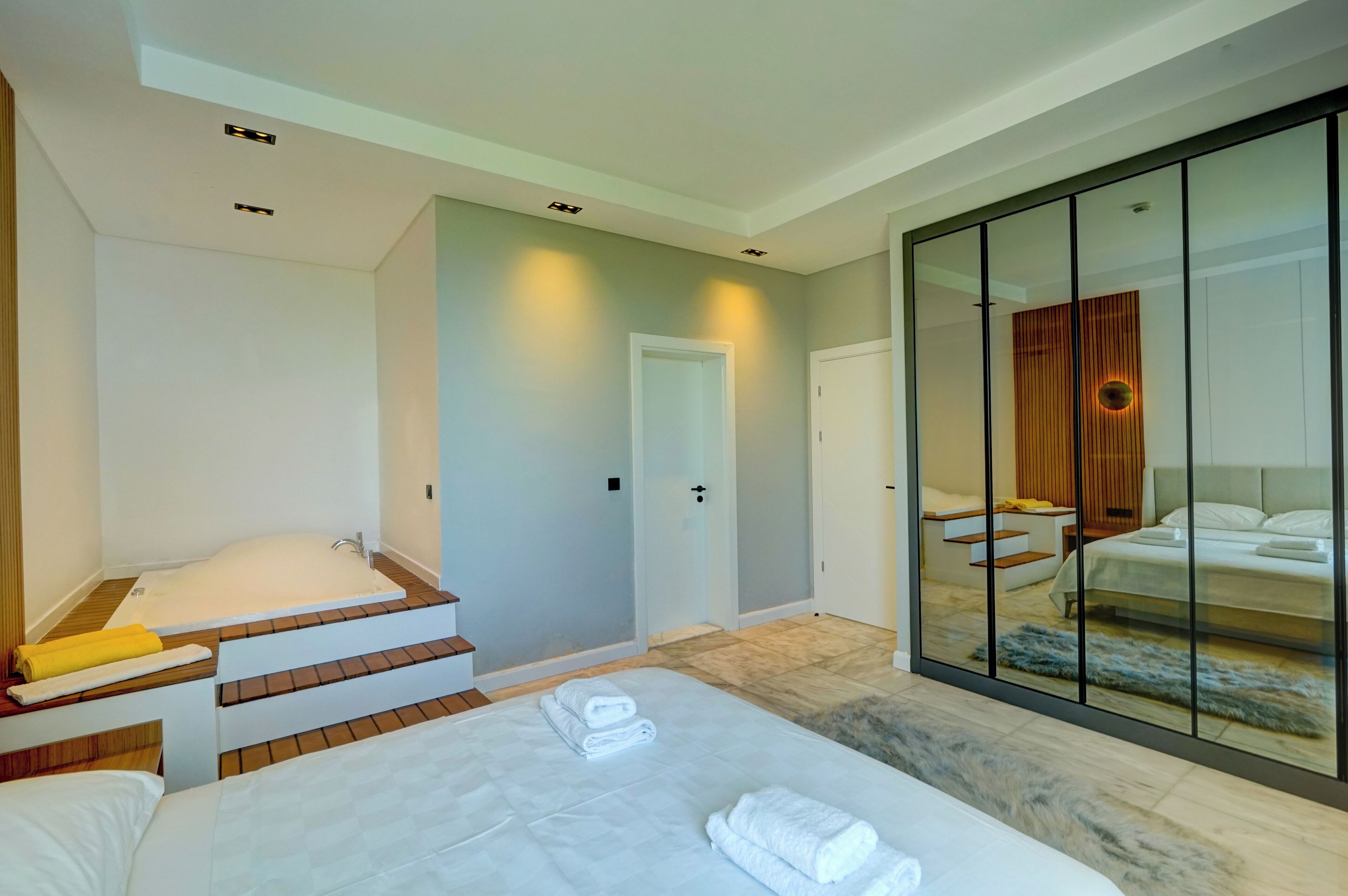 3 bedrooms, iron/ironing board