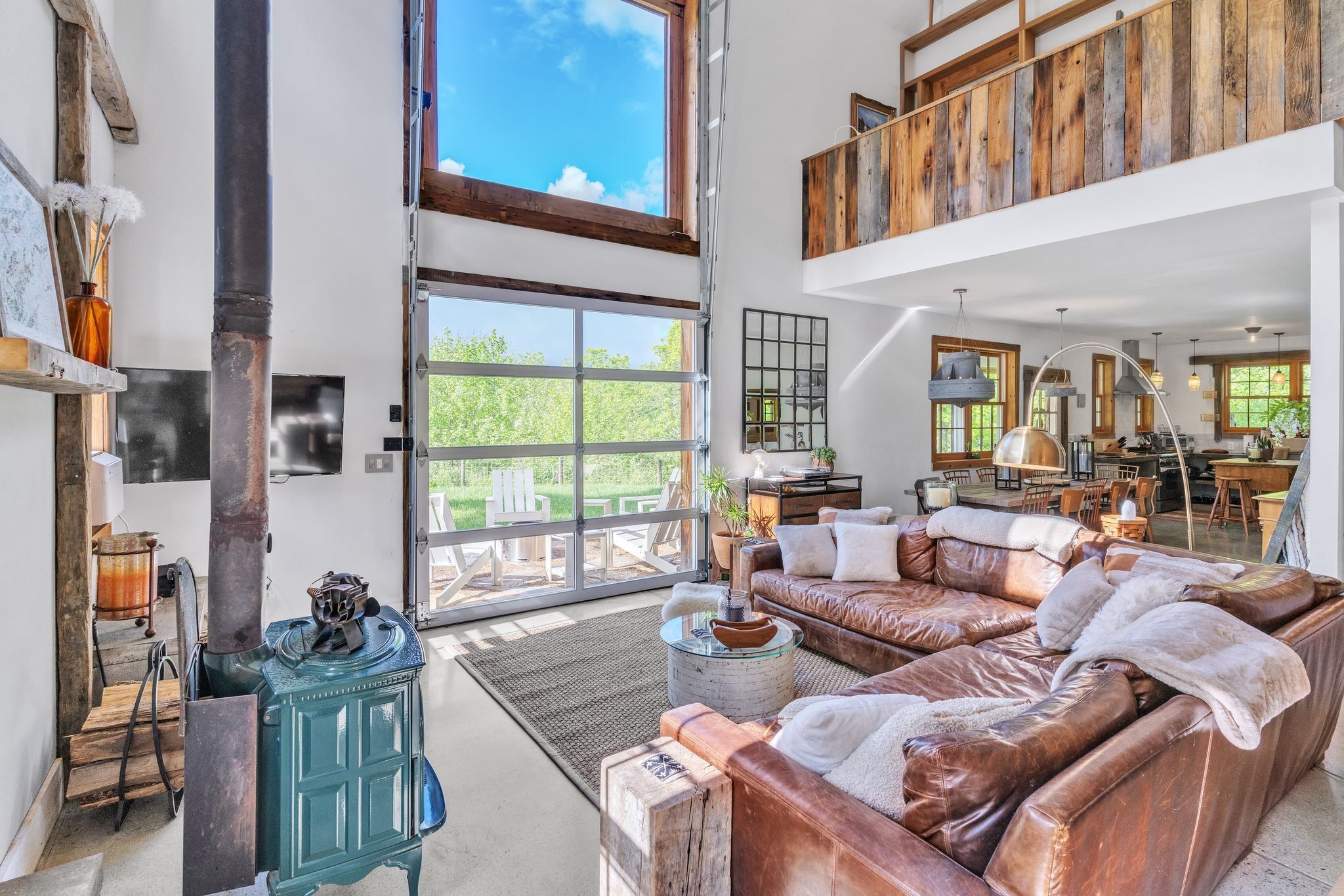 House, 2 Bedrooms | Living area | Smart TV