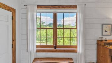 House, 2 Bedrooms | Interior