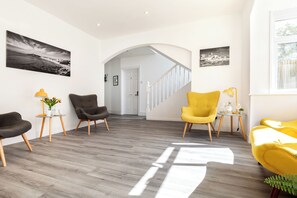 Living area - The Nook (St Ives)