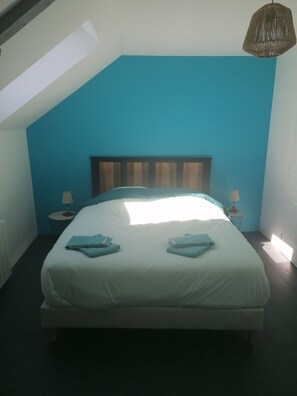 3 bedrooms, iron/ironing board, WiFi, bed sheets - LA Voilerie Appartement 8 Pers, 10mn de la Mer, Idéal Pour la Convivialité (Fécamp)