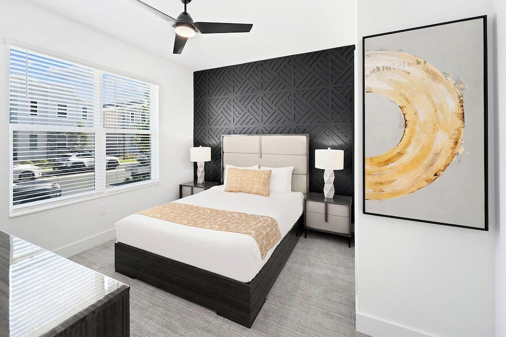 Villa Incredible | New Home Near Disney W/ Luxe Suites, Lr/dr, Pool & Themed Br - Orlando
