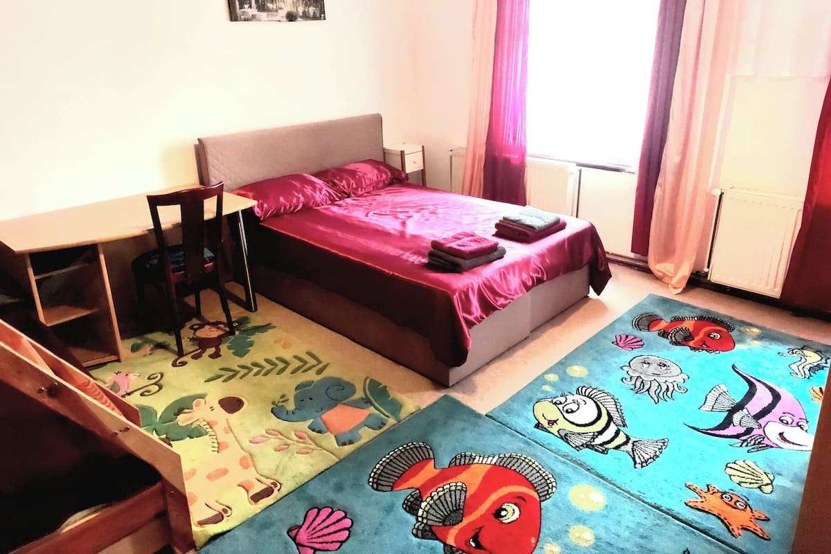 Familien-Vierbettzimmer | Kostenloses WLAN, Bettwäsche