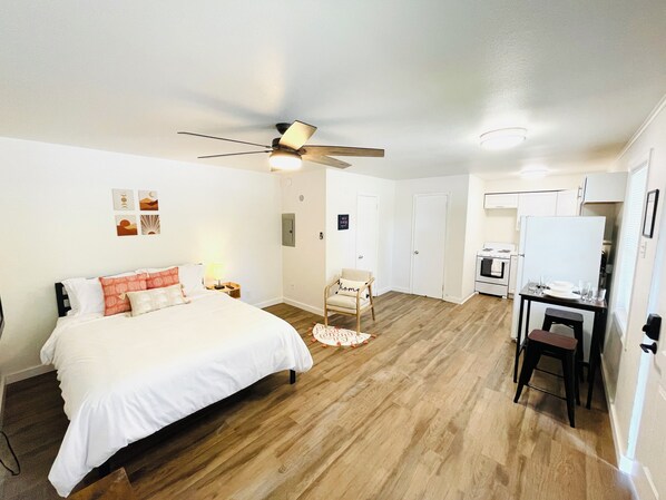 1 bedroom, WiFi, bed sheets