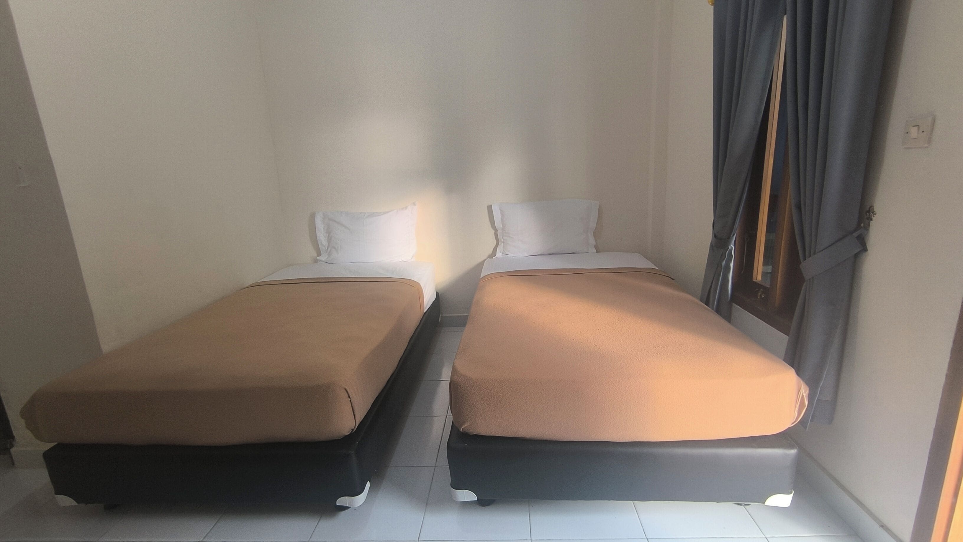 Twin Room | Soundproofing