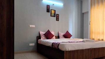 Basic Apartment, Mountain View | Soundproofing, free WiFi